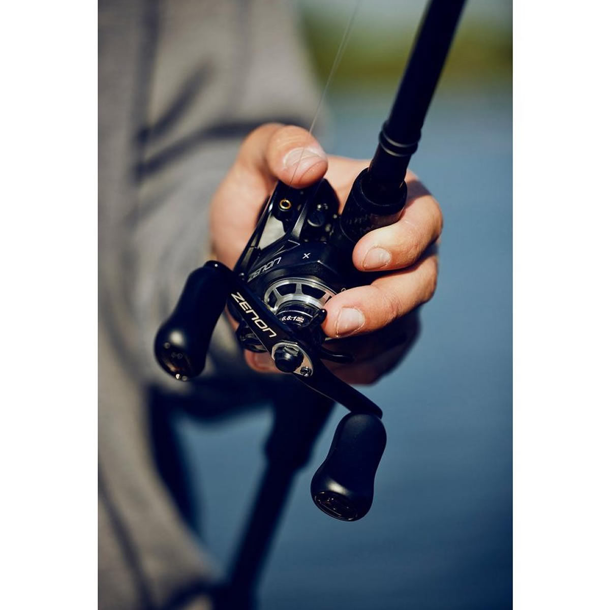 Multiplicator Abu Garcia Zenon X-L Low Profile Reel, Left