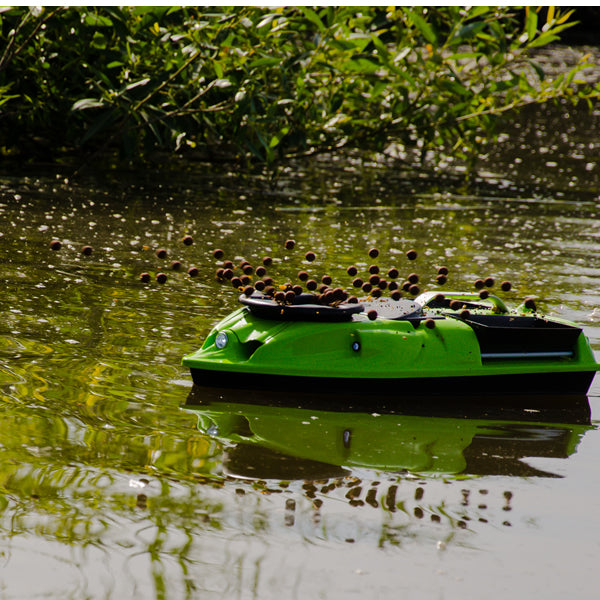NAVOMODEL PLANTAT ADVANCE BOATS SPREADER 1 ECHIPAT CU SONAR BEAR CREEKS BC201