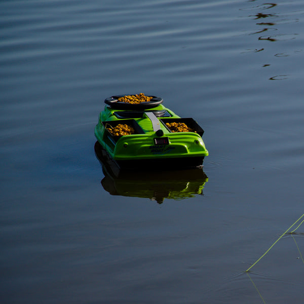 NAVOMODEL PLANTAT ADVANCE BOATS SPREADER 1 ECHIPAT CU SONAR BEAR CREEKS BC201