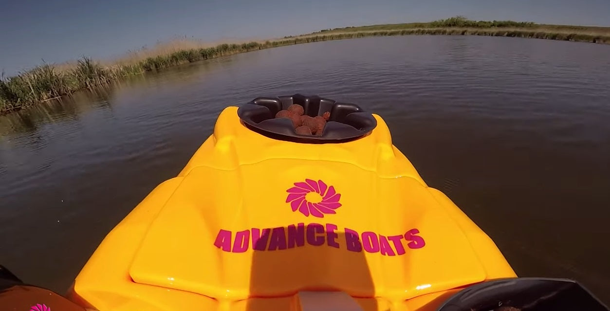 Navomodel Plantat ADVANCE BOATS Spreader2 Brushless 2 Cuve Laterale +2 Cuve Rotunde Centrifuge