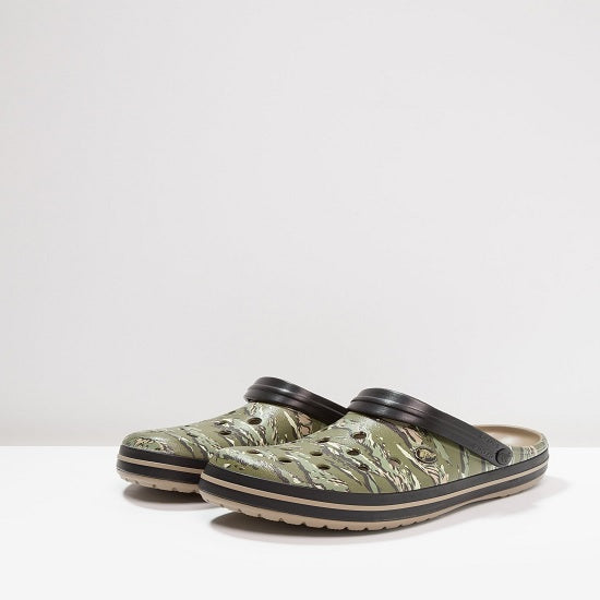 Papuci Crocs Crocband Graphic Clog Dark Camo Green marimea 43,44 M10W12