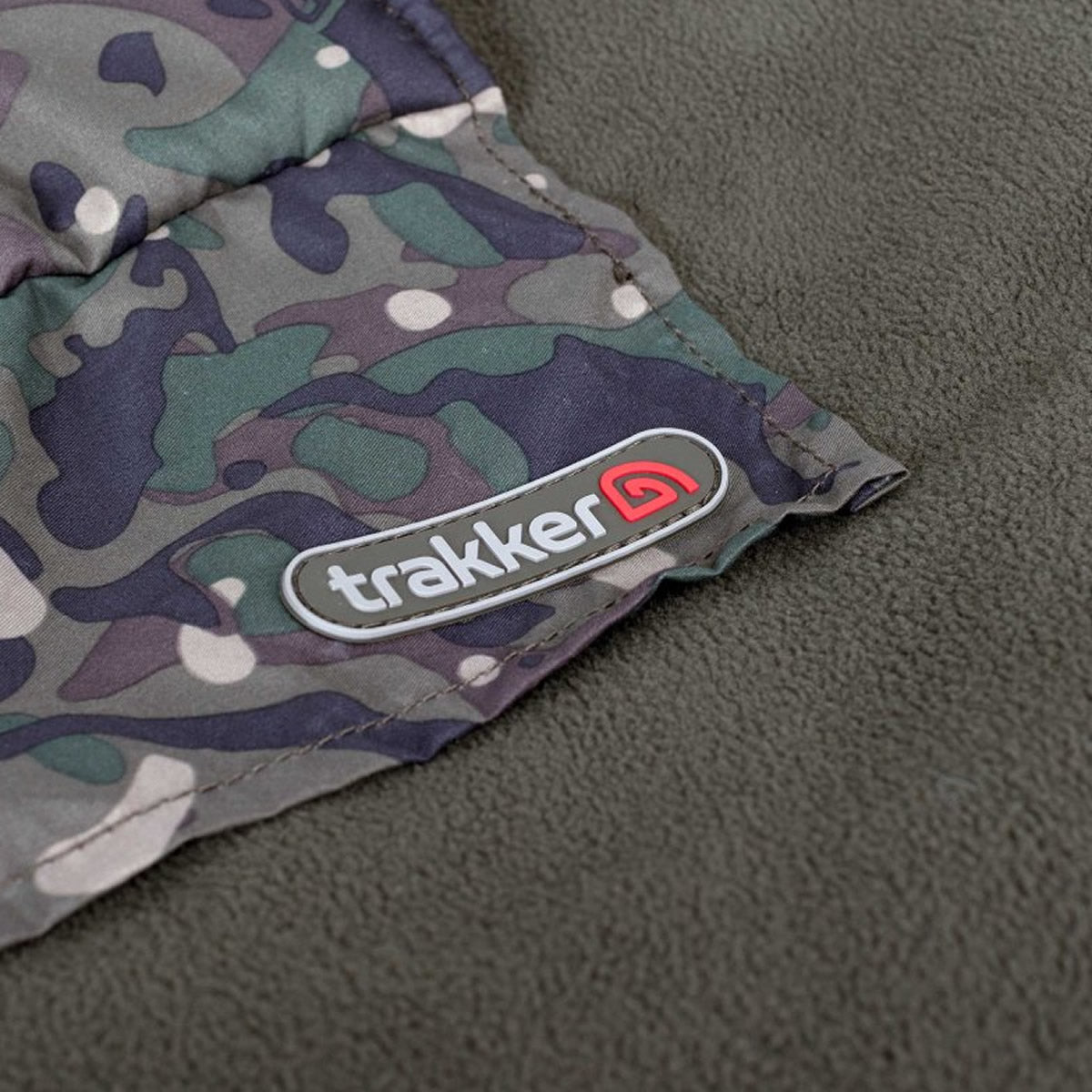 Patura TRAKKER RLX Bed Cover Camo, 215x125cm