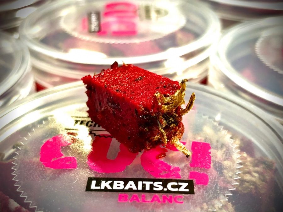 Pelete LK BAITS CUC!, Blood Worm, 40g
