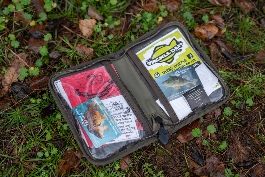 Portofel AVID RVS Licence Wallet, 20x14.5xD3.5cm