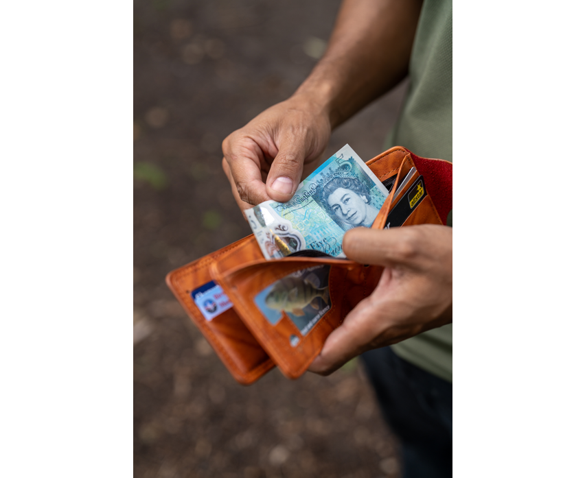 Portofel KORUM Classic Wallet Barbel, 12x9.5x1.5cm