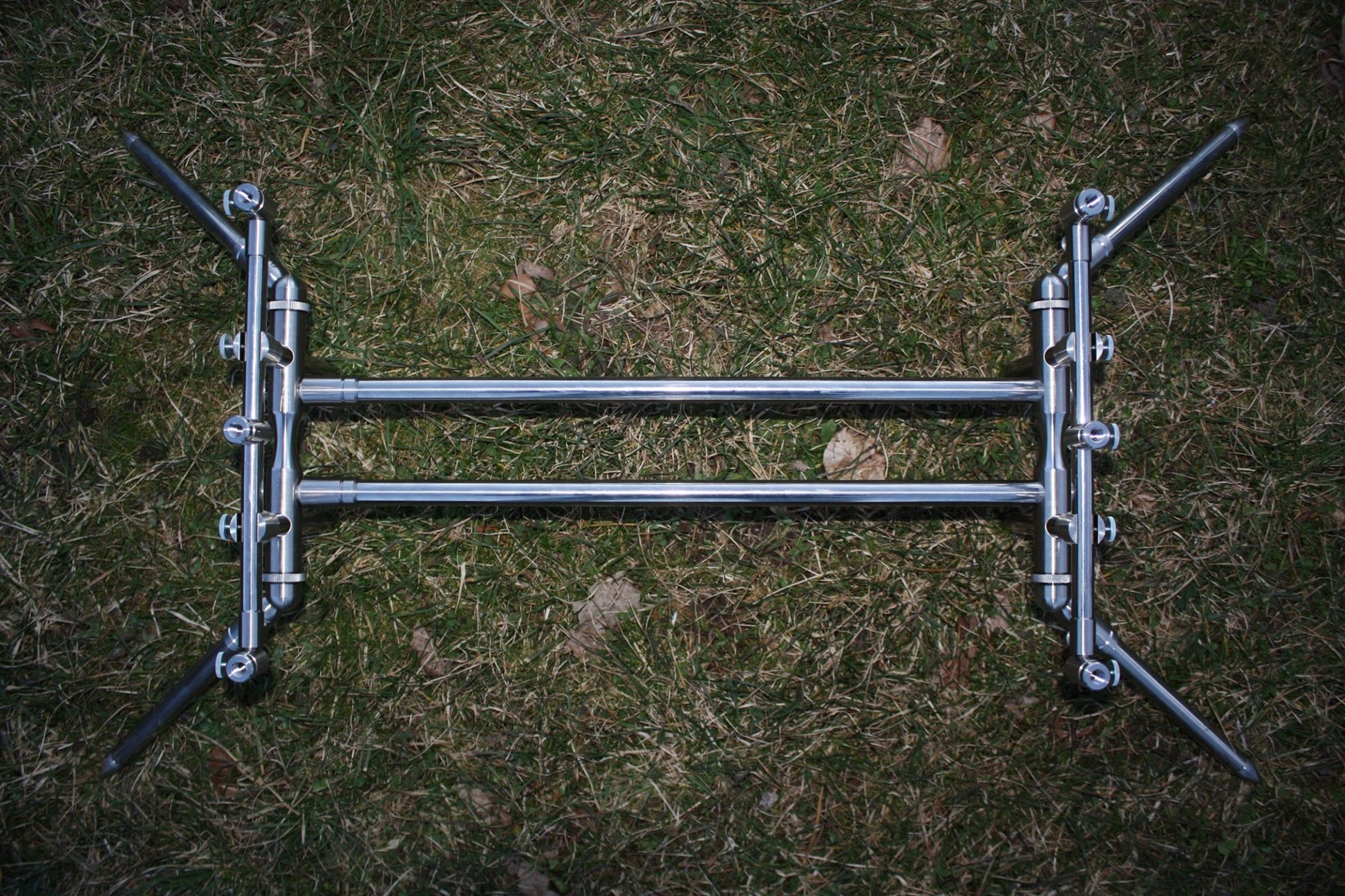 Rod Pod Holdcarp Brilliant Small  4 Lansete