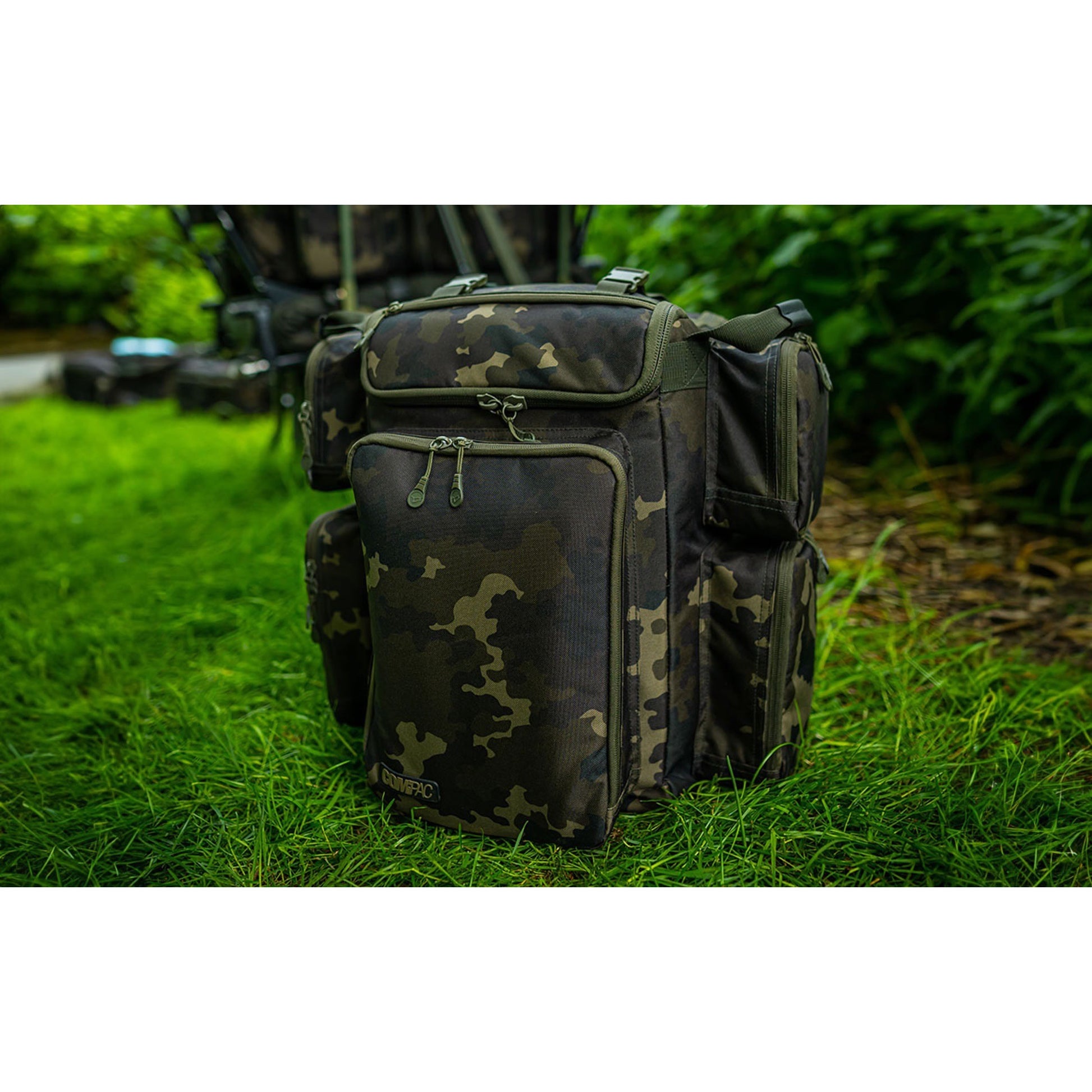 Rucsac KORDA Compac 45 Dark Kamo, 45x42x32cm