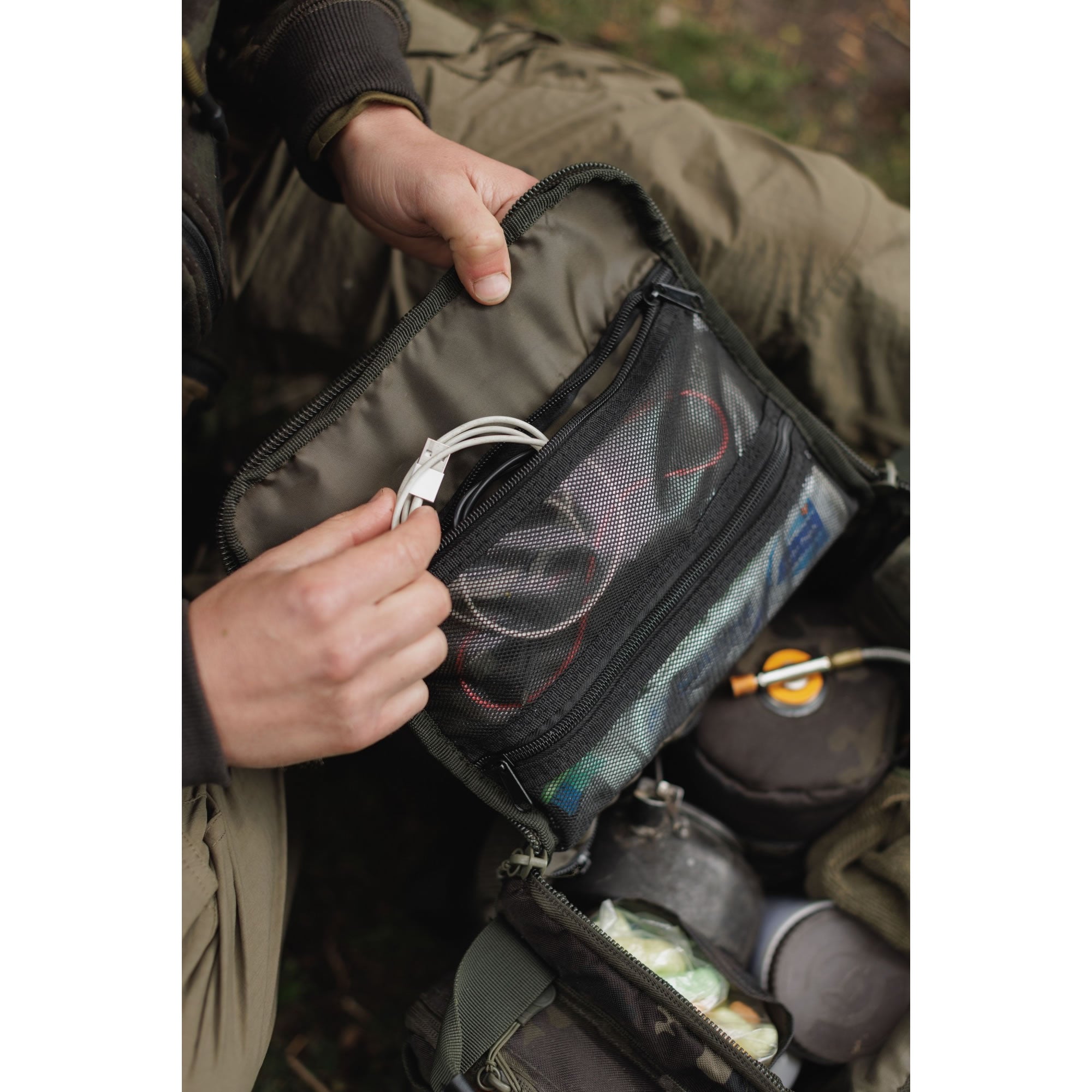 Rucsac KORDA Compac Rucksack 30 Dark Kamo, 36x44x30cm, 30ltr
