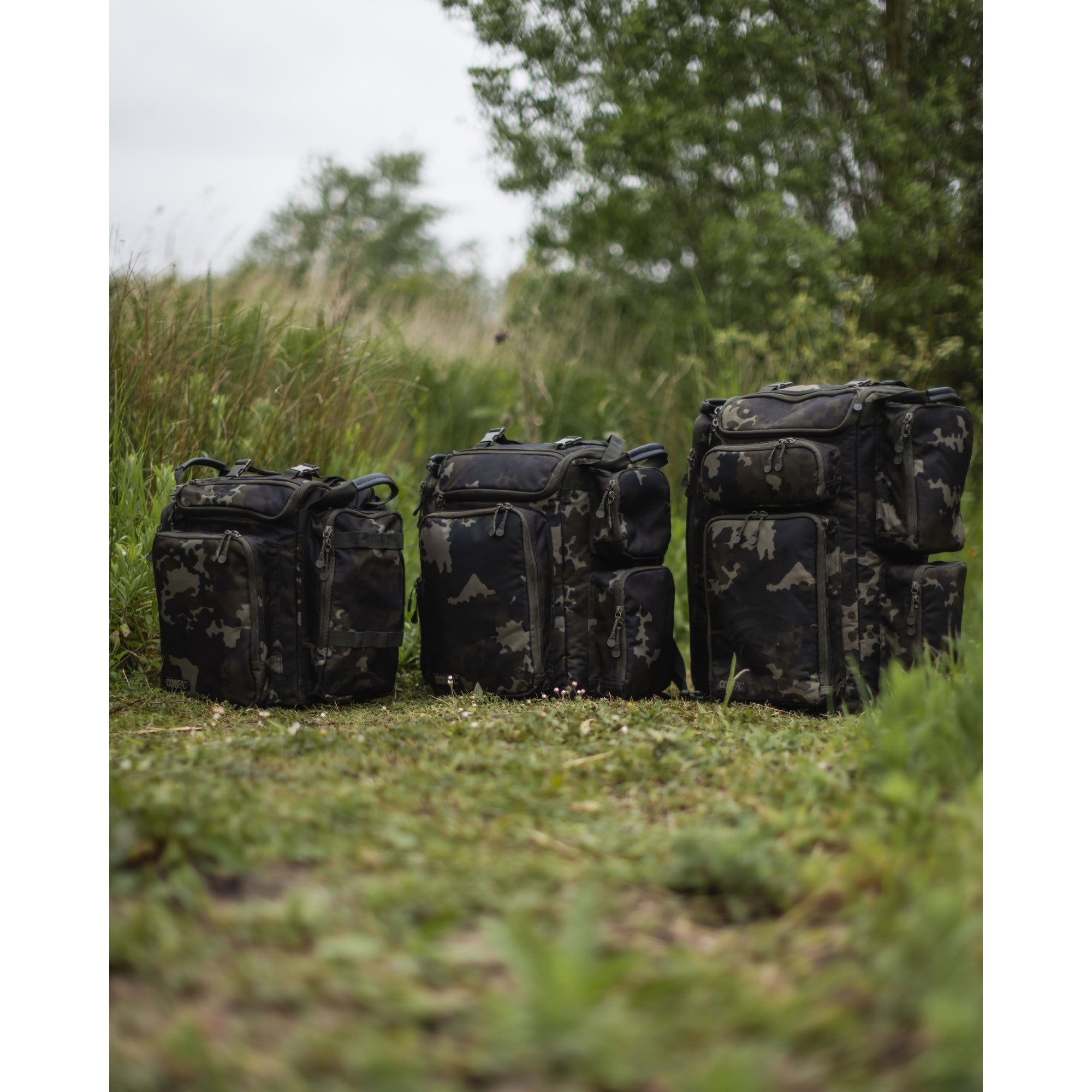 Rucsac KORDA Compac Rucksack 30 Dark Kamo, 36x44x30cm, 30ltr