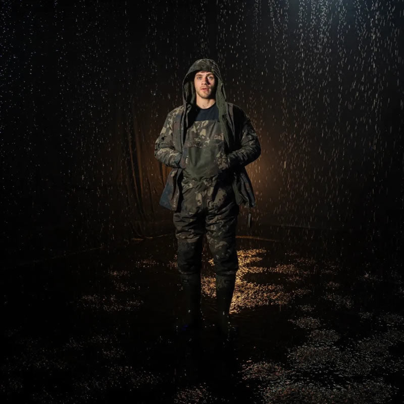 Salopeta NASH ZT Helluva Waterproof Bib and Brace Camo
