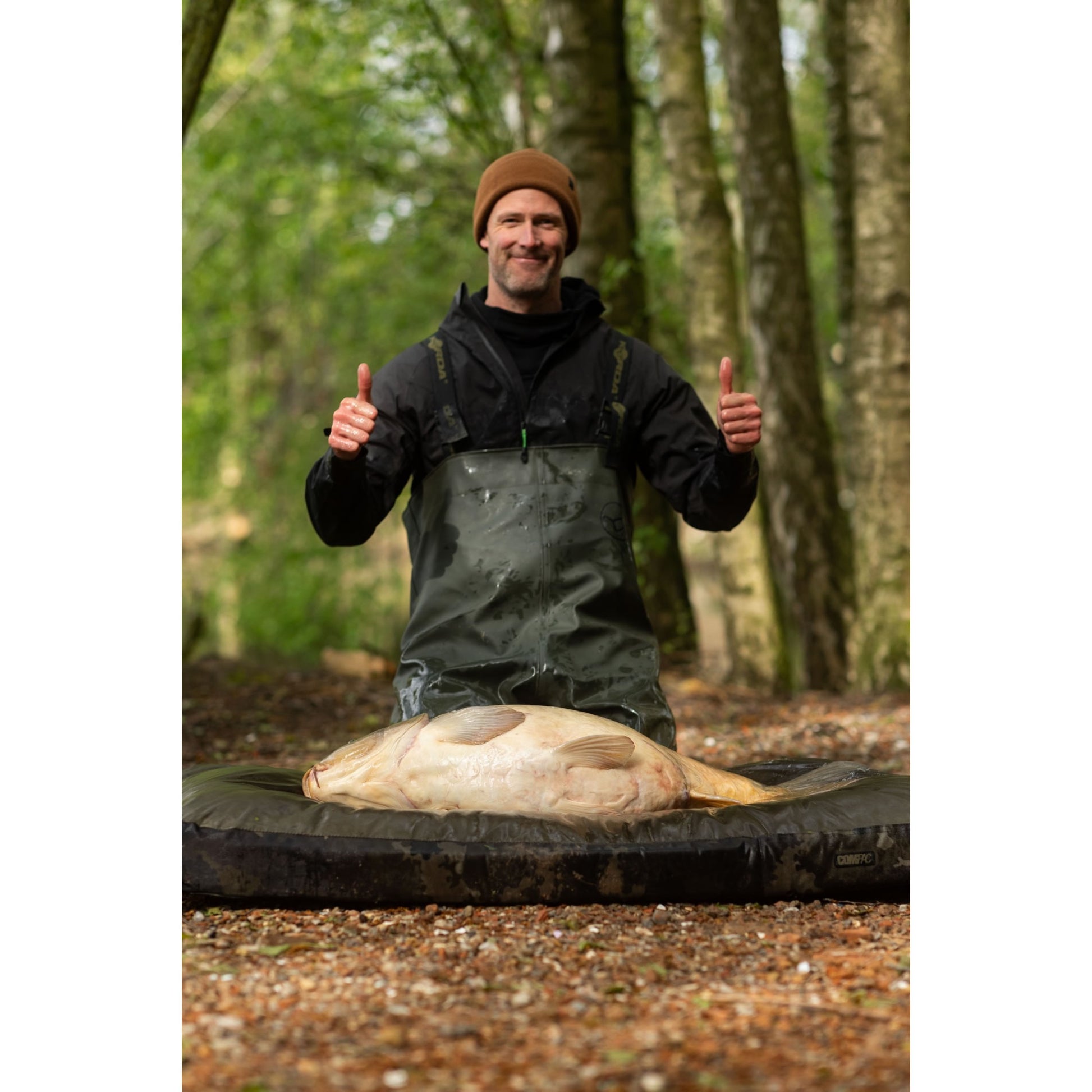 Saltea Receptie KORDA Compac Hybrid Mat, Olive, 125x85x14cm