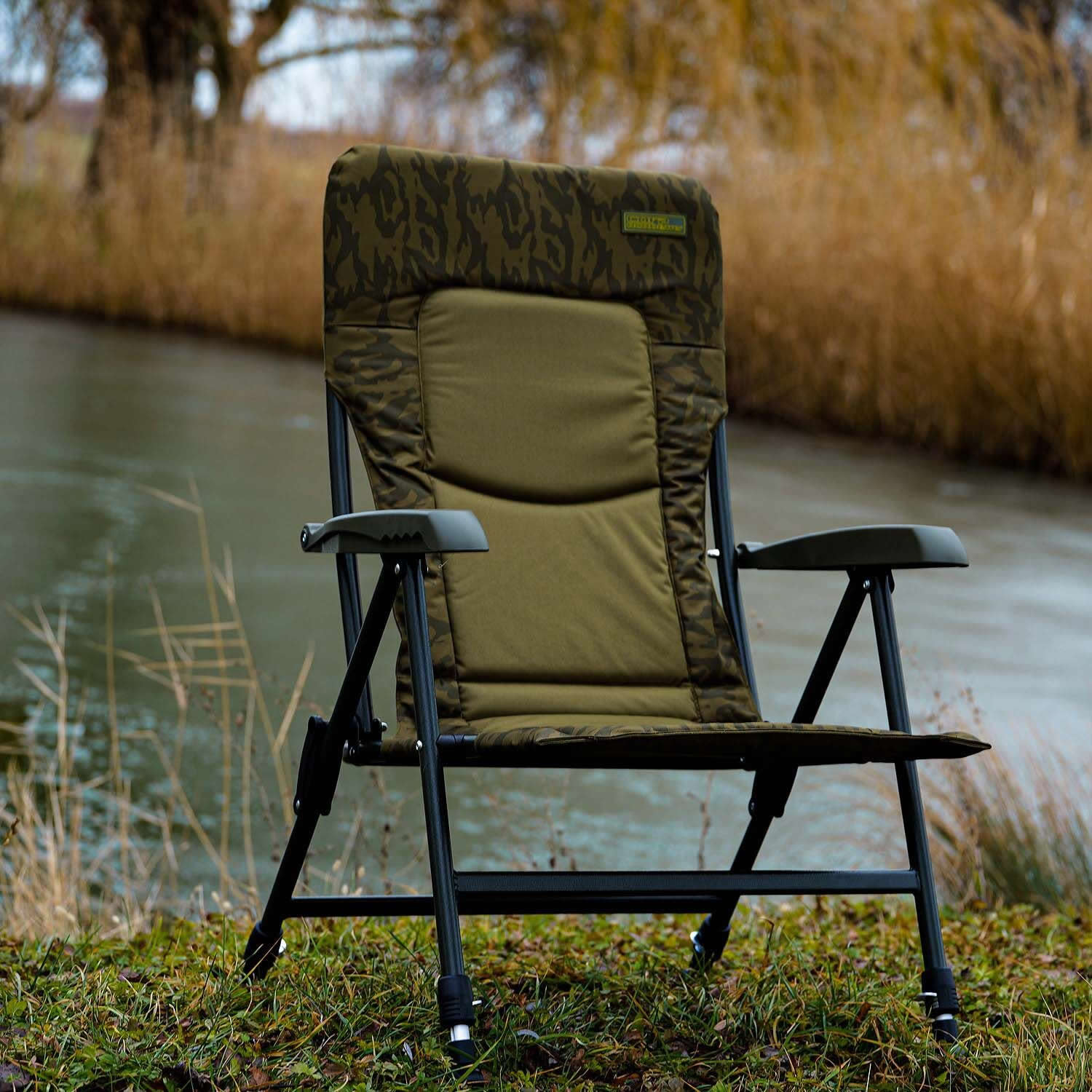 Scaun CARP ACADEMY Quattro Camo, 48x40x60cm