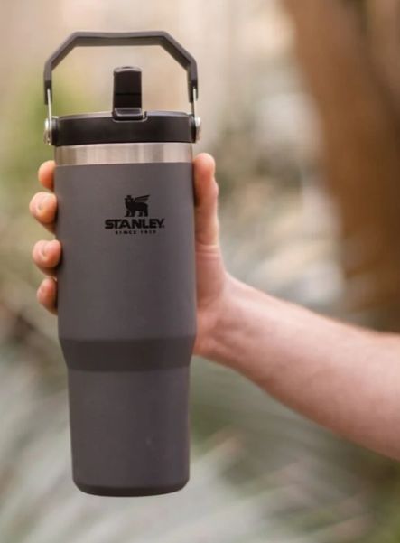 Termos STANLEY The Ice Flow Flip Straw Tumbler 2.0 Termokop, Gri, 0.89L