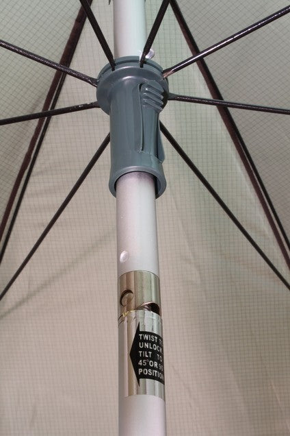 Umbrela Delphin Cu Perete Lateral Extins 250cm Verde