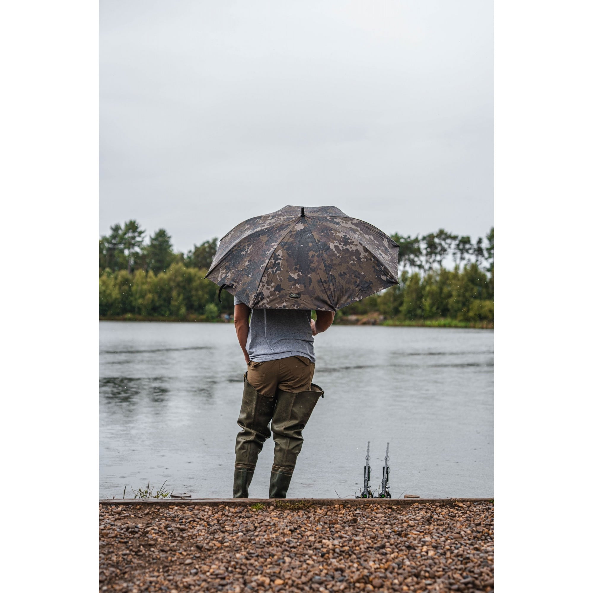 Umbrela KORDA Compac Umbrella Dark Kamo
